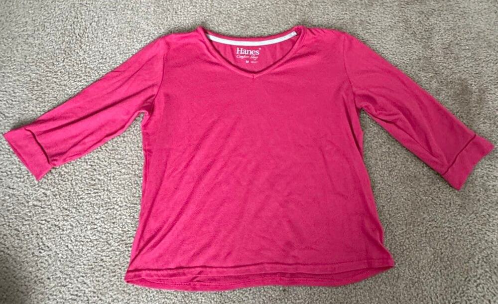 Hanes Comfort Sleep Womens Medium Pink V Neck Pajama Top 3/4 Sleeve Soft Lounge